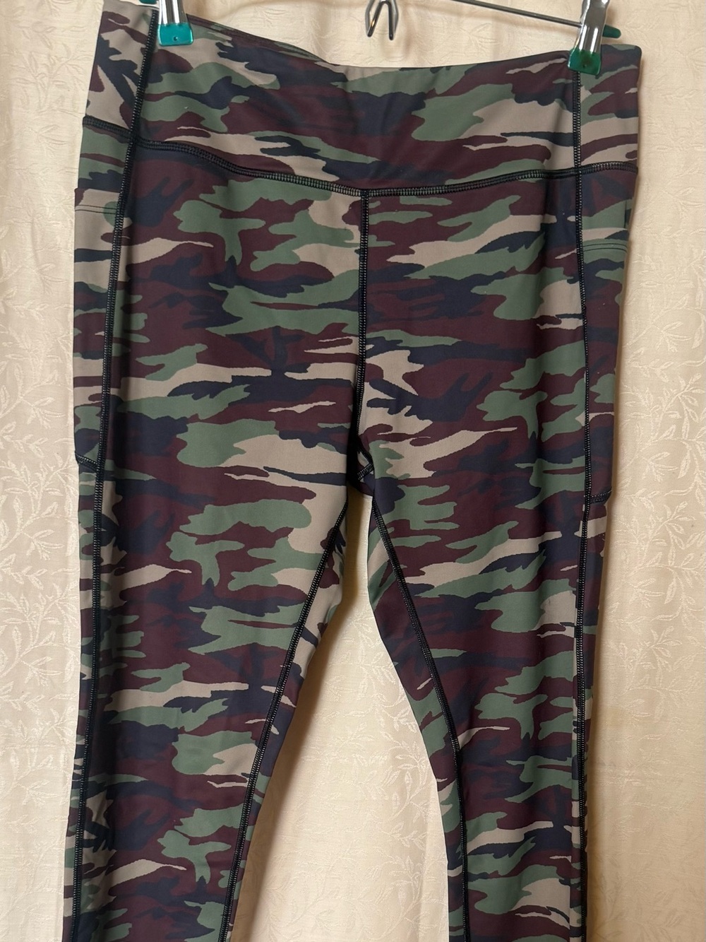 Zeronic Activewear , Women’s X Large Camouflage High Waist Slim Yoga Pants